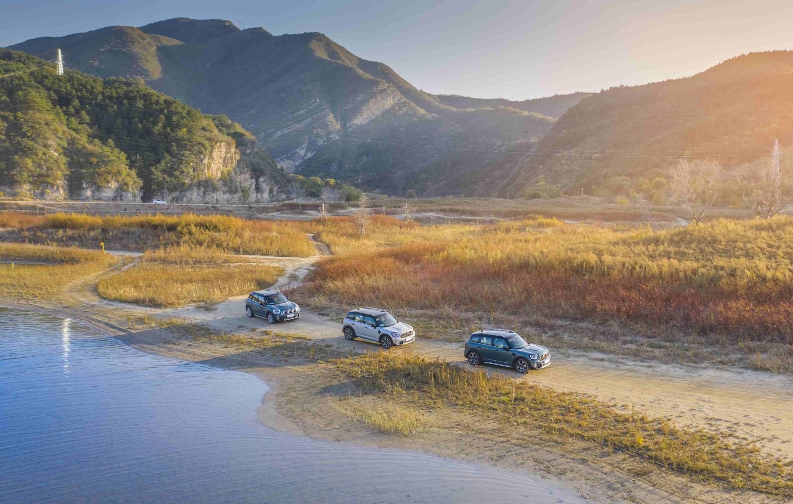 新一季MINI COUNTRYMAN灵感之旅试驾体验于北京自由启程