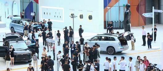 华为，找到了汽车的支点