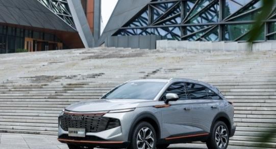 15万就能入手的混动SUV？哈弗神兽混动DHT打破混动高价标签