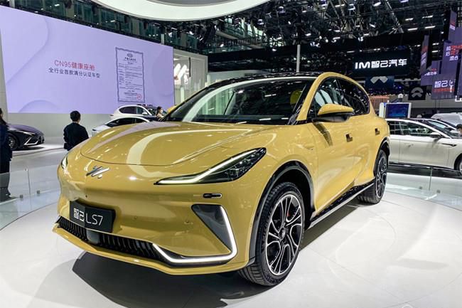 智己LS7亮相于2022广州车展 预售价35-50万