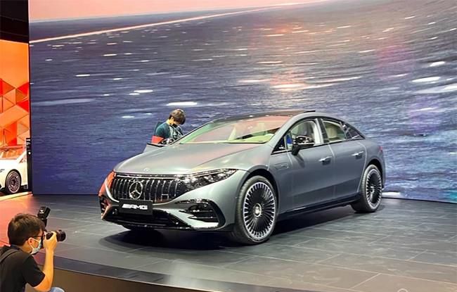 AMG EQS 53 4MATIC+正式上市 售价174.56万