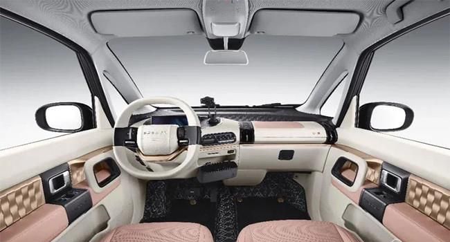 KiWi EV高定量产车型内饰 将于11月24日上市