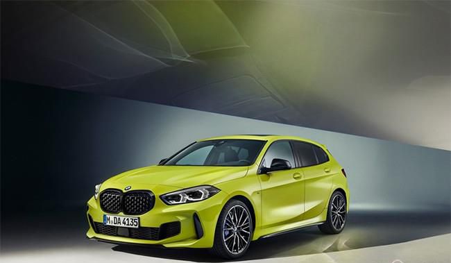 宝马M135i xDrive官图发布 搭载2.0T发动机