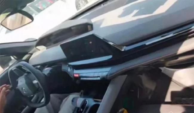 长安UNI-V内饰谍照曝光 将2021广州车展亮相