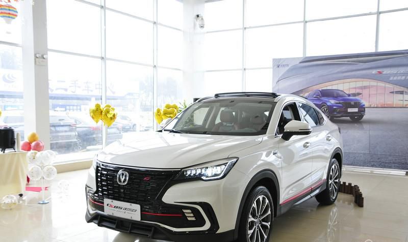 细节把控完美 到店实拍2021款长安CS85 COUPE