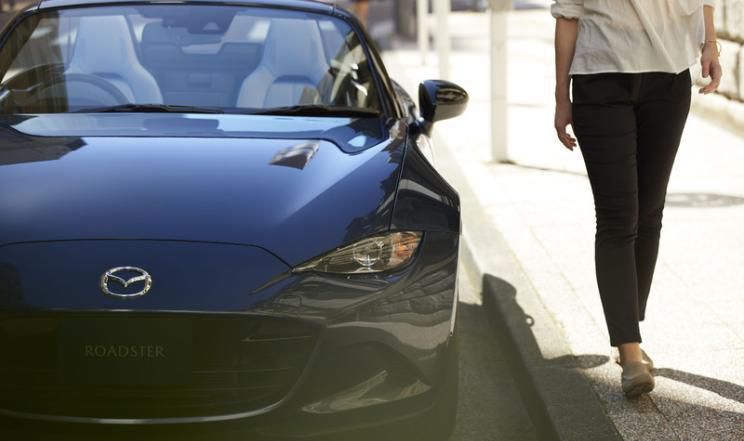 享受人生 马自达MX-5  Black Tone官图