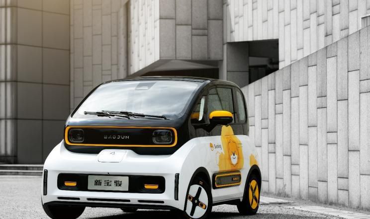 个性化喷涂 新宝骏E300小Biu北京车展现身