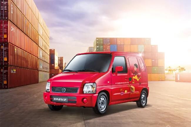 北汽EV2正式上市 售价区间3.70-4.10万元
