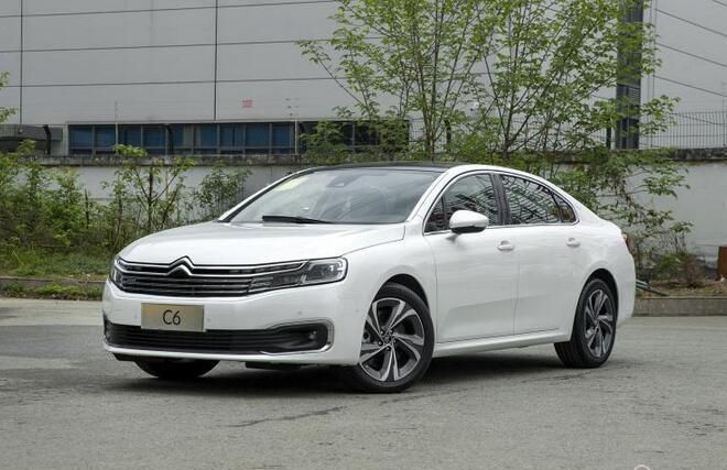 雪铁龙C6新车型上市 售22.09-27.59万元