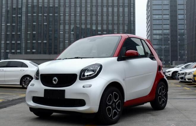 smart fortwo新增车型上市 售13.38万起