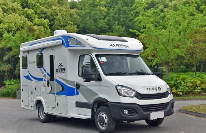 隆翠T型房车上市 8AT变速箱/售56.8万元
