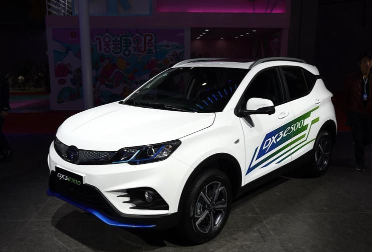 2019年上海车展：东南DX3 EV500首发