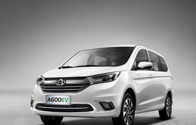 长安欧尚A600 EV上市 售价14.98万元