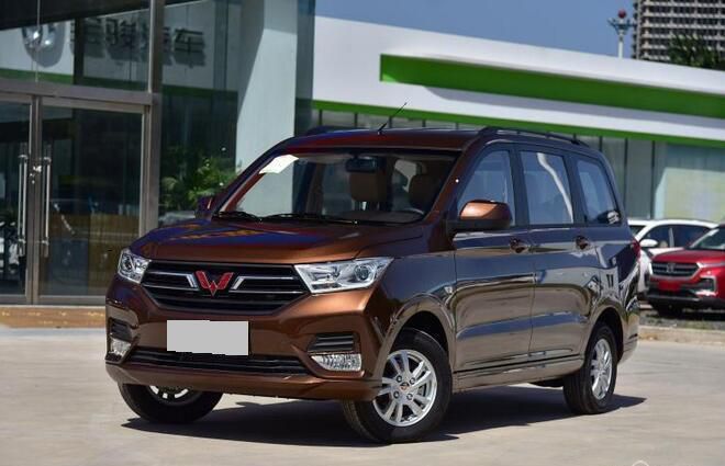 五菱宏光S 1.5L基本型上市 售4.98万元