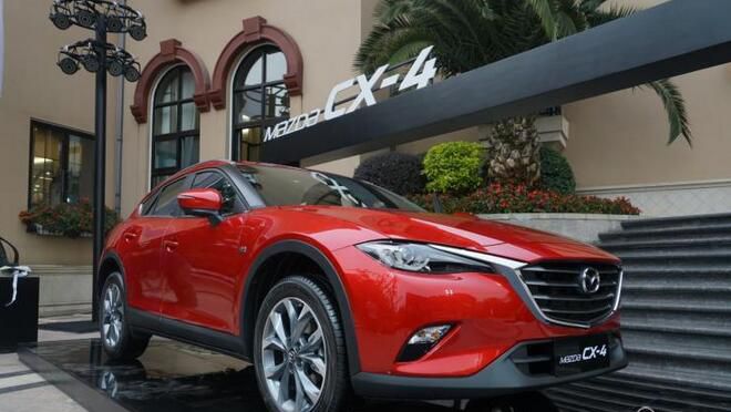 CX-4 2.5L蓝天运动版上市 售18.28万元